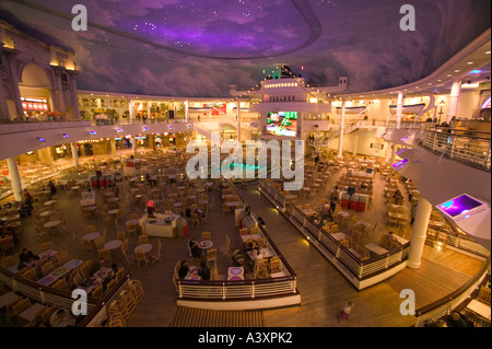 unter dem Motto Titanic Abschnitt das Trafford Centre, ein Shooping Komplex in Manchester, UK Stockfoto