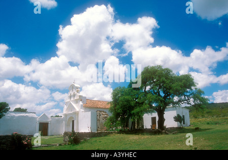 La Candelaria Jesuitenkirche und Ruinen in Zentralargentinien Stockfoto