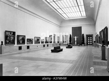 Nationalsozialismus/Nazismus, Architektur, Haus der Deutschen Kunst, München, erbaut 1934 - 1937 von Paul Ludwig Troost, interor View, Halle 15, 1940, Museum, Haus der deutschen Kunst, Bildende Kunst, Nazi-Deutschland, Drittes Reich, 20. Jahrhundert, historisch, geschichtlich, vierziger Jahre, Stockfoto