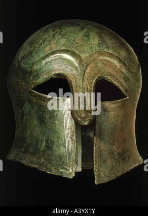 Waffen/Waffen, Verteidigungswaffen, Helme, korinthischer Helm aus Unteritalien, Ende 6. Jahrhundert v. Chr., Bronze, Landesmuseum Karlsruhe, Antike Welt, Griechenland, Rüstung, Hopliten, Hopliten, historisch, historisch, althergekommen, Stockfoto