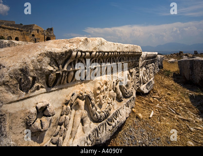 Gefallenen Spalten Hierapolis Pamukkale-Türkei Stockfoto