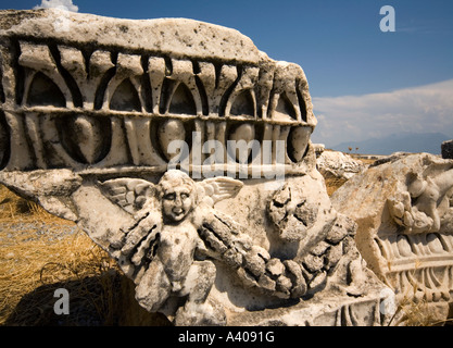 Gefallenen Spalten Hierapolis Pamukkale-Türkei Stockfoto