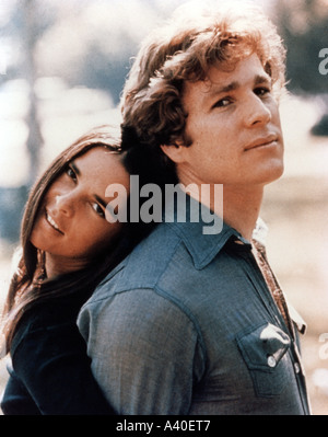 LOVE STORY Ali MacGraw und Ryan O'Neal im Paramount Film 1970 Stockfoto