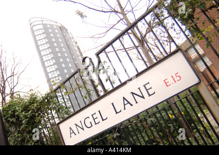 Angel Lane Stratford ist eines der wichtigsten Zufahrtsstraßen zur Website für die Olympischen Spiele 2012 in London. Stockfoto