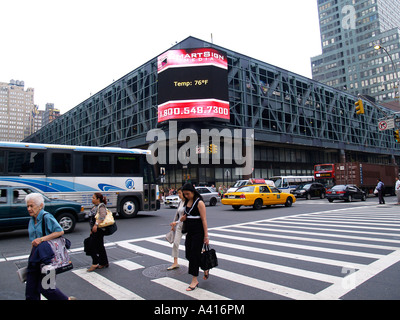 New Yorker Port Authority Bus Station 8th Avenue und 42nd Street Stockfoto