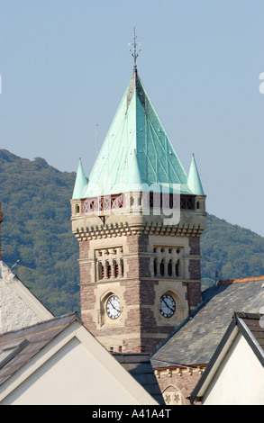 Markt Halle Uhrturm Abergavenny Monmouthshire South Wales UK die hält ein jährliches Festival Essen Stockfoto