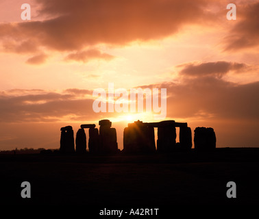 Stonehenge bei Sonnenuntergang Wiltshire England UK Stockfoto