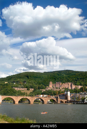 Heidelberg Altstadt Blick Aufs Schloss sterben Alte Brücke Und Auf Die Altstadt Stockfoto