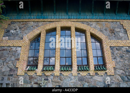 Tschechien, Fenster auf einer verlassenen Kirche Stockfoto