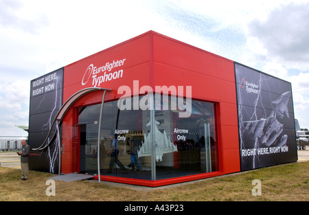 DAS ROYAL INTERNATIONAL AIR TATTOO RAF FAIRFORD Eurofighter Typhoon corporate display Stockfoto
