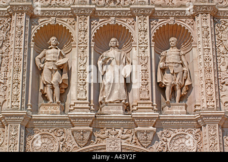 Wand des Museums für Kunst mit Skulpturen, Balboa Park, San Diego, Kalifornien, USA Stockfoto