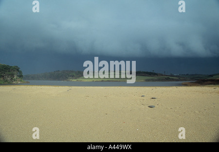 Loe Bar mit Blick auf Loe Pool in der Nähe von Porthleven Cornwall. Stockfoto