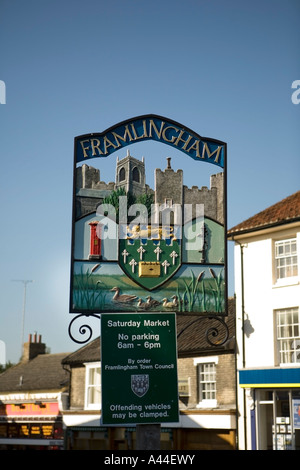 Alten Marktstadt Framlinham in Suffolk in England gedreht in der Abenddämmerung im September 2006 Stockfoto