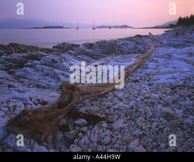 Über die Berge von Ardgour aus Port Appin, Argyll Morgenlicht Stockfoto