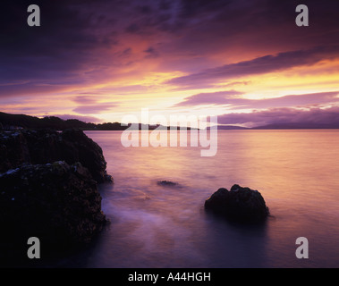 Sonnenuntergang über Mull gesehen von Ganavan Bay, Oban Stockfoto