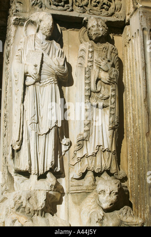 BENEDIKTINERINNEN IN SAINT-GILLES - GARD - FRANKREICH Stockfoto