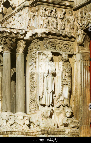 BENEDIKTINERINNEN IN SAINT-GILLES - GARD - FRANKREICH Stockfoto