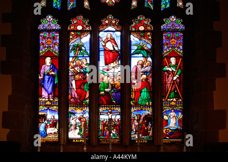 Glasmalerei-Fenster in der St. Andrews Church, Tarring Dorf, in der Nähe von Worthing, West Sussex. Stockfoto