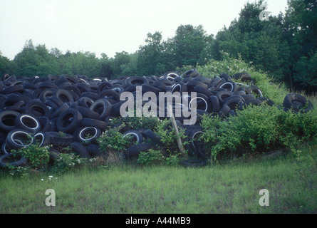 Gebrauchte Reifen Dump Stockfoto