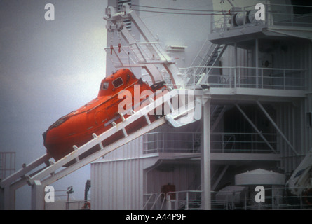Eigenständiges Leben Boot an Bord Schiff Stockfoto