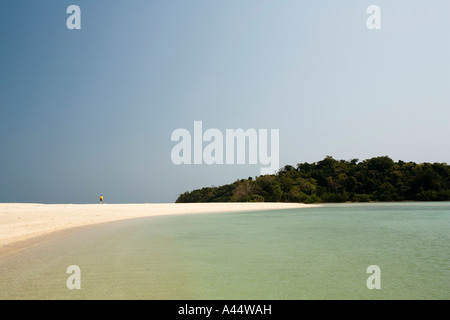 Indien-Andamanen und Nikobaren North Andaman Island Diglipur einer Person auf Smith auf Ross Island sandspit Stockfoto