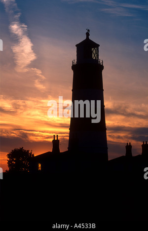 LEUCHTTURM BEI DÄMMERUNG, HAPPISBURGH, NORFOLK EAST ANGLIA ENGLAND UK Stockfoto