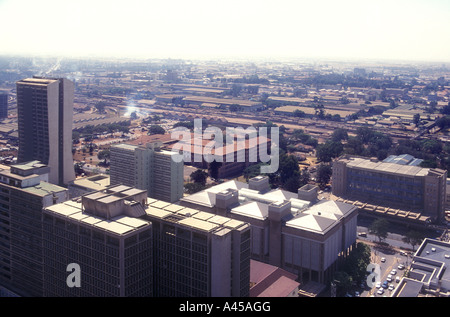 Stadtzentrum von Nairobi Kenia Ostafrika gesehen von der Spitze des Turmes Jomo Kenyatta International Conference Centre Stockfoto