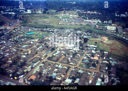 Luftaufnahme von low-cost Gehäuse südlich des Stadtzentrums Nairobi Kenia Ostafrika Hinweis die Moschee in der Nähe des Zentrums Stockfoto