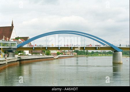 Brücke an der deutsch-polnischen Grenze in Frankfurt an der Oder Stockfoto