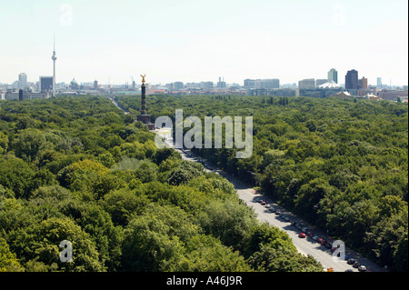 Luftbild von der Straße des 17. Juni und die Siegessäule, Berlin, Deutschland Stockfoto