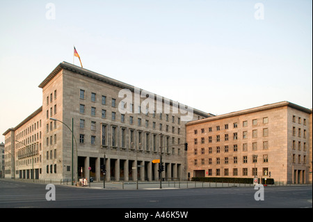 Gebäude des deutschen Bundesministeriums der Finanzen, Berlin, Deutschland Stockfoto