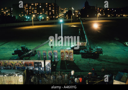 Fall der Berliner Mauer: Abriss der Mauer in Berlin-Kreuzberg, Berlin, Deutschland Stockfoto