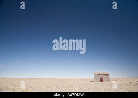 Hütte außerhalb der Stadt Uyuni, Bolivien Stockfoto