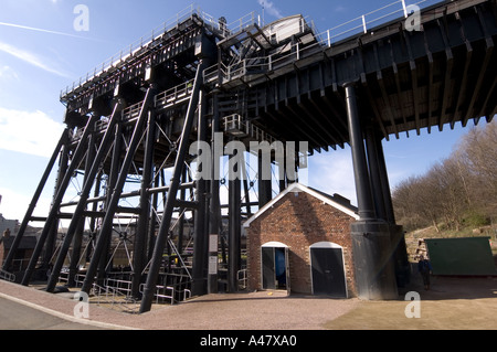 Anderton Schiffshebewerk nach Restaurierung Stockfoto
