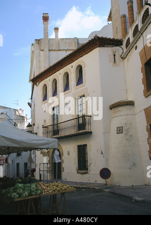 Charakteristischen Blick auf weißen Gebäuden alte Stadt Barri Antic Sitges Katalonien Katalonien Katalonien Costa Dorada España Spanien Europa Stockfoto