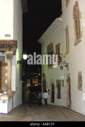 Charakteristischen Blick auf weißen Gebäuden alte Stadt Barri Antic Sitges Katalonien Katalonien Katalonien Costa Dorada España Spanien Europa Stockfoto