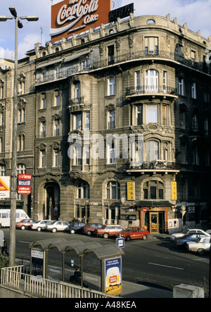 Typisch österreichisch ungarische Architektur im Zentrum von Budapest Ungarn Stockfoto