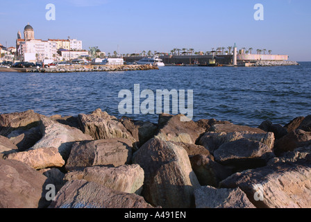 Panoramablick auf Meer & Strand von St Raphael Côte d ' Azur Saint San S Cote D Azur Frankreich Südeuropa Stockfoto