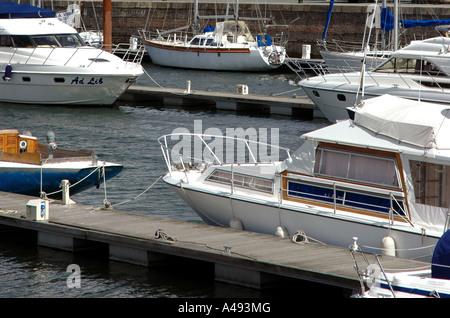 Panoramablick von Deauville Port Ärmelkanal Ärmelkanal Normandie Normandie Westfrankreich Nordeuropa Stockfoto