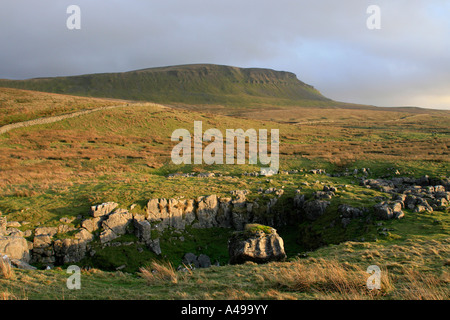 Pen-y-Gent, ein Yorkshire drei Zinnen Stockfoto