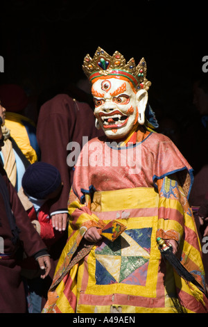 Indien-Ladakh-Leh-Tal-Spitok Festival heftige Herrn des Todes weiß maskiert kostümierte Tänzer Stockfoto