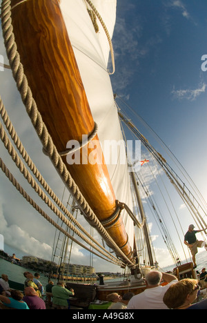 USA Florida Keys Großsegler setzen Segel aus KeyWest Stockfoto