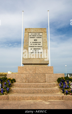 General De Gaulle Denkmal, WW2 zurück in Frankreich am 14. Juni 1944 in Courseulles-Sur-Mer, Normandie, Frankreich Stockfoto