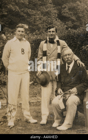 ein Bild gefunden in Sir Arthur Conan Doyles Brieftasche von Conan Doyle und seine beiden Söhne Denis und Adrian Stockfoto