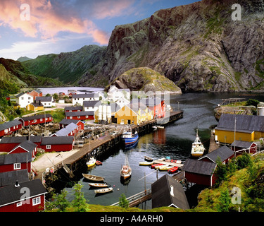 NO - LOFOTEN-Inseln: Hafen bei Nusfjord Stockfoto