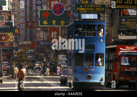 STRAßENBAHNEN, FUßGÄNGER & STRAßENVERKEHR, 1996 Stockfoto