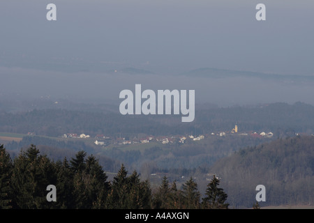 Dorf Berg Bezirk Deggendorf Bayern Deutschland. Foto: Willy Matheisl Stockfoto