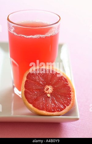 Grapefruit-Saft und frische grapefruit Stockfoto