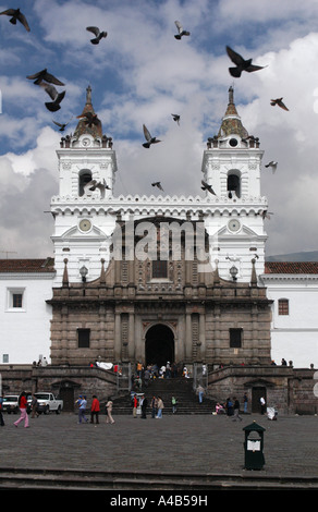 San Francisco-Kloster, das älteste Kloster in Südamerika, auf der Plaza San Francisco in Quito, Ecuador Stockfoto