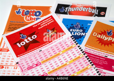 National, Lotto, spielen, Rutschen, Spiel, Karten, Tickets, National, Lotterie, Spiel, spielen, bilden, ticket, gewinnen, Spiel, national, Lotter Stockfoto